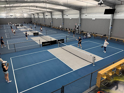 Courtside Pickleball Club