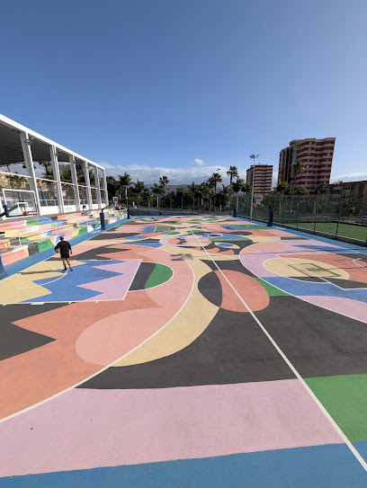 Polideportivo Municipal Las Delicias