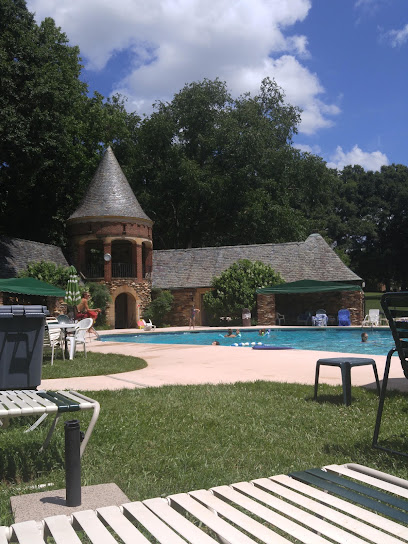Graylyn Pool & Tennis Club