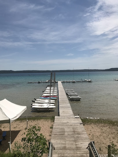 Glen Lake Yacht Club