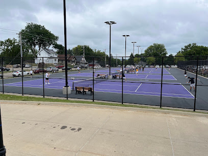 Loras College Tennis Courts
