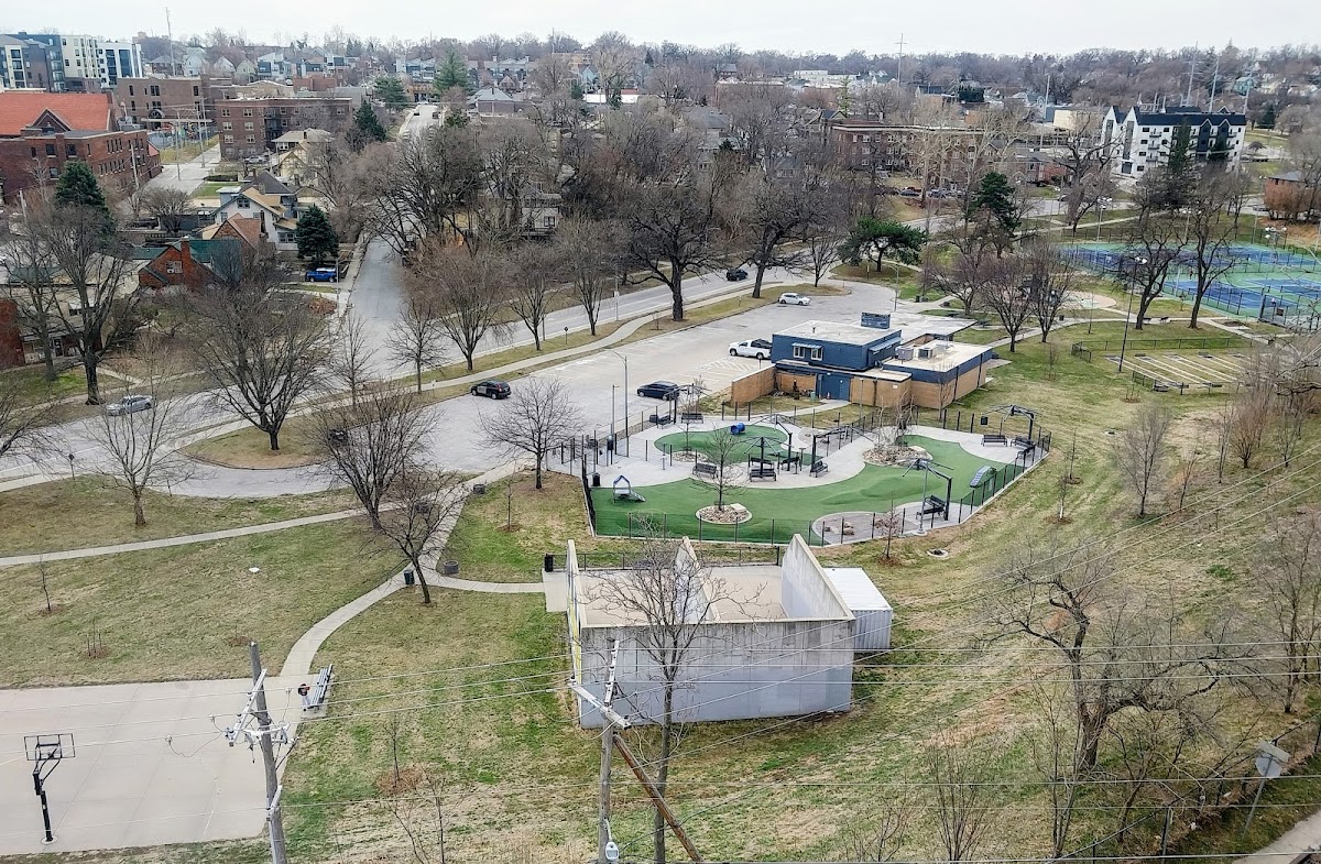 Dewey Park Tennis Courts