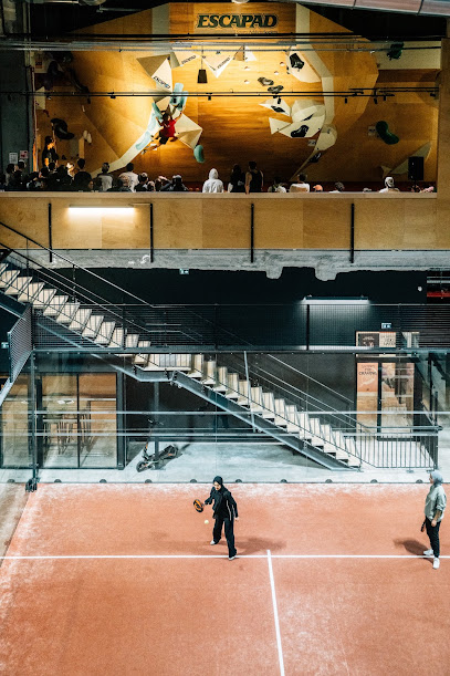 ESCAPAD – Centre d’escalade, restaurant et padel à Lille
