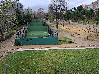 Pistas de pádel a Adrián