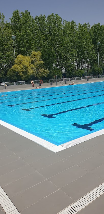 Centro Deportivo Municipal Margot Moles