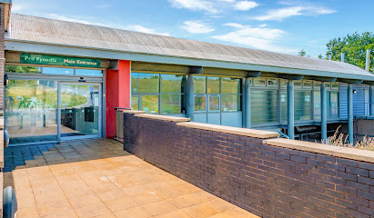 Pembroke Leisure Centre / Canolfan Hamdden Penfro