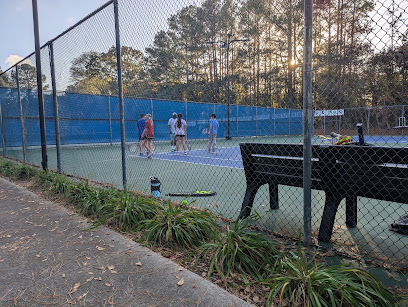 Wynterhall Swim & Tennis Club